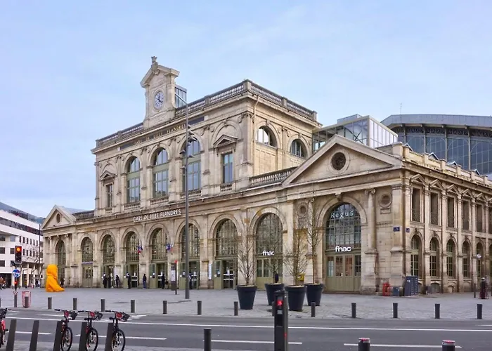 Lille Train Station: Equipped Studio