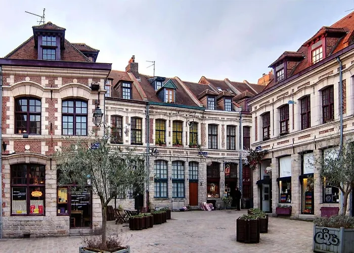 Lille Train Station: Equipped Studio